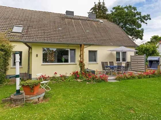 Modern Holiday Home in Zierow With Terrace - Öne Çıkan Resim