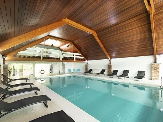 Modern House With Private Pool in Aubel - Havuz