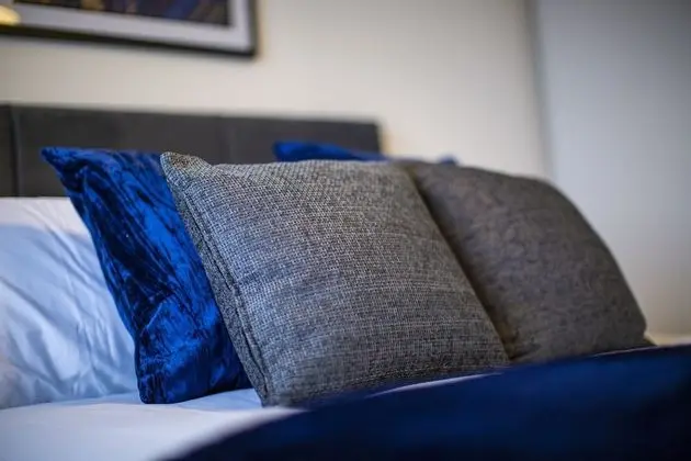 Modern House in Stratford Upon Avon With Private Parking Free Wifi Netflix - Oda
