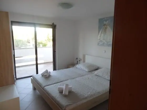 Modern Island Apartment With Pool 80 Meters From sea Sea View From Balcony - Oda