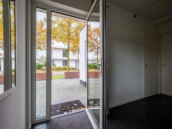 Modern Villa with Large Garden by the Water with Hot Tub & Infrared Sauna - Lobi