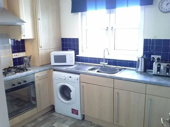 Modern Leith apartment - Mutfak
