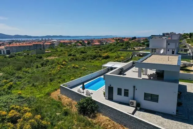 Modern Luxury Villa Oasis in Zadar Near Center Near the Beach With Heated Pool