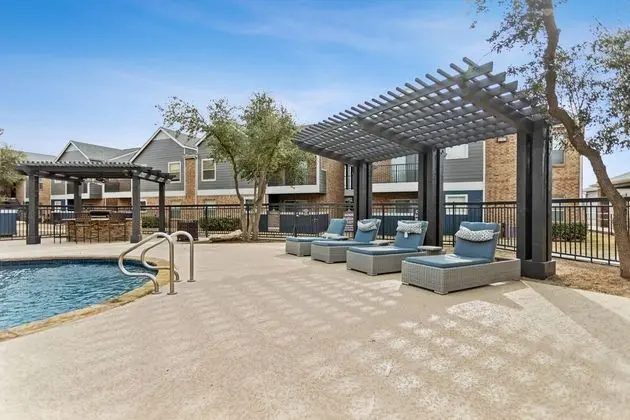 The Modern Midland Flats - Havuz