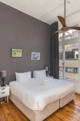 Modern Minimalism 2 Bedroom Apartment Near the Castle of Good Hope