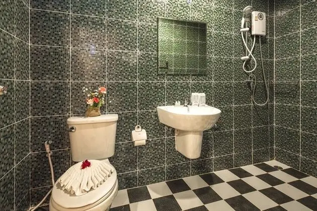 Modern Resort at Naiyang - Banyo Tipleri