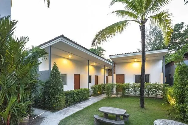 Modern Resort at Naiyang - Dış Mekan