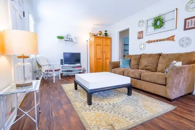 Modern Nashville Charm - 1