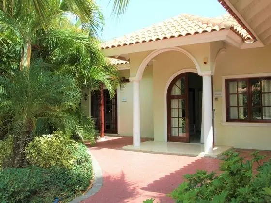 Modern Villa Near the Beach of Mambo With Private Pool - Dış Mekan