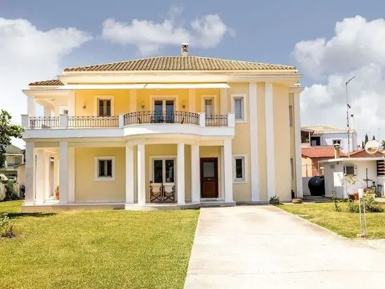 Modern Villa Near Sea in Kerkira - Dış Mekan