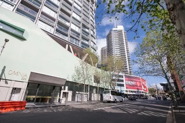 Modern Potts Point Apartment in Omnia