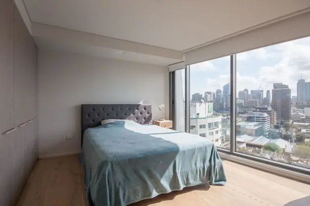 Modern Potts Point Apartment in Omnia - Öne Çıkan Resim