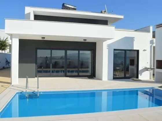 Modern Villa With Private Swimming Pool Near Nazare