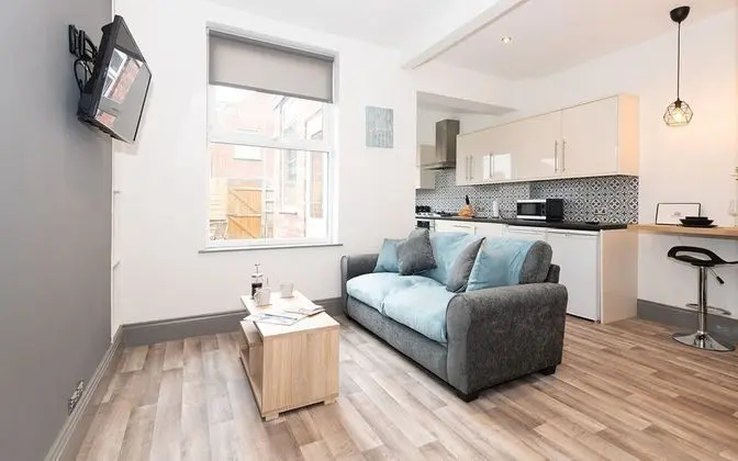 Modern Refurbished Home In Exeter - İç Mekan