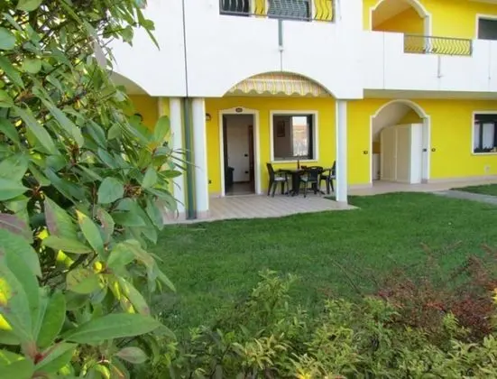 Modern Residence With Swimming Pool - Childrens Area - Beach Place Included