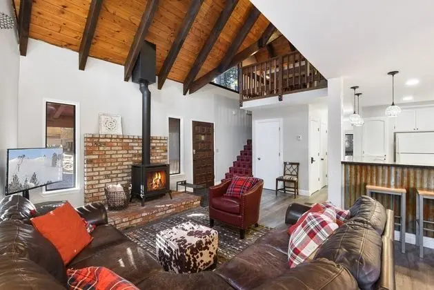 Modern Rustic Retreat - Oda Düzeni