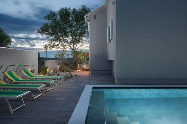 Modern Villa Sabbia Near Sandy Beach 9 Persons Private Pool Sauna and gym