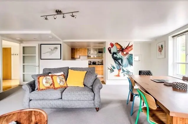 Modern Scottish Apt. Next to Royal Mile w/ Parking - İç Mekan
