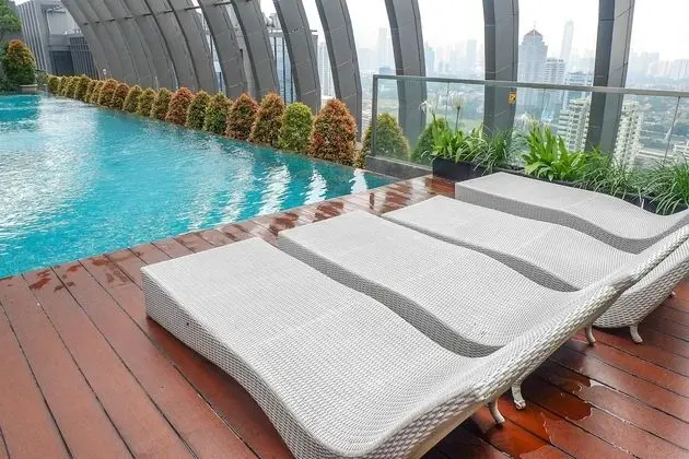 Modern and Spacious 2BR L'Avenue Apartment - Dış Mekan