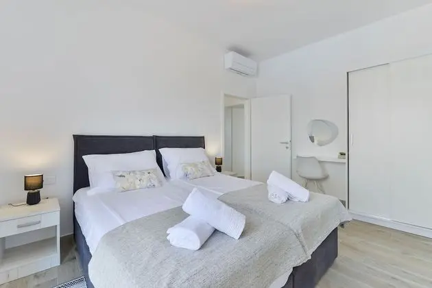 Modern & spacious villa with pool AE1445 - Banyo Tipleri