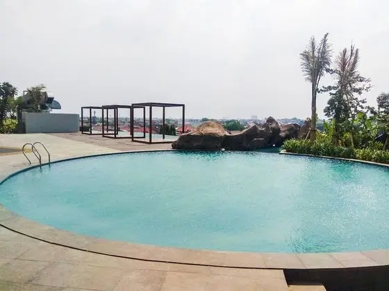 Modern and Spacious Studio Grand Kamala Lagoon Apartment