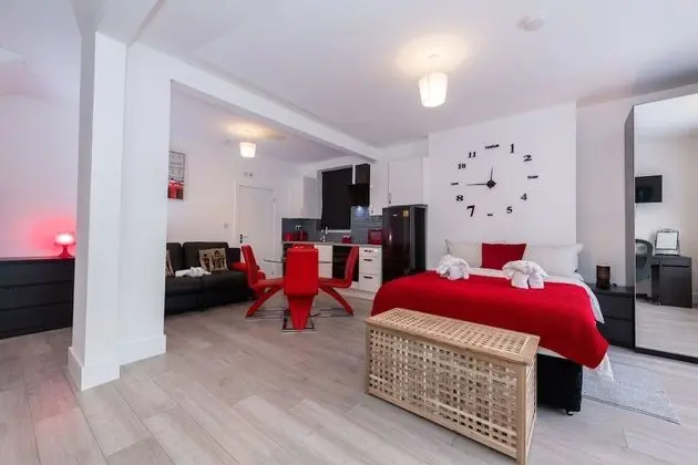 Modern studio in Harrow - İç Mekan