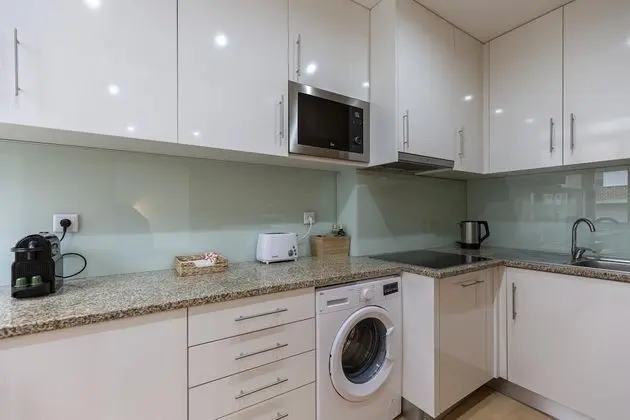 Modern Studio in Porto With 1gbps Internet Wifi - Oda