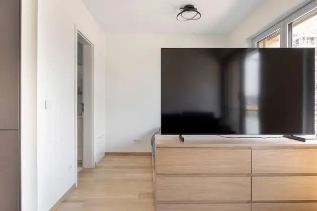 Modern Studio PwC Deloitte in Cloche dOr - İç Mekan