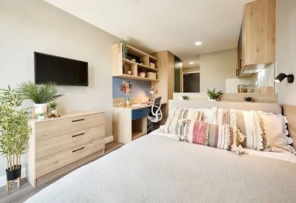 Modern Studios in BRIGHTON SK