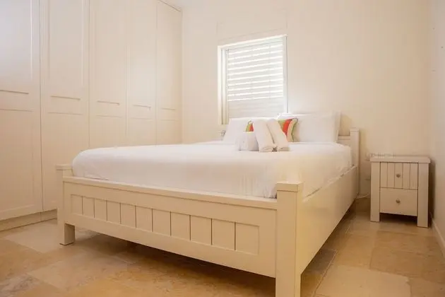 Modern & Stylish 3BR Apt With Balcony - Oda
