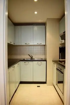Modern and Stylish Apartment by Grand Canal - Mutfak