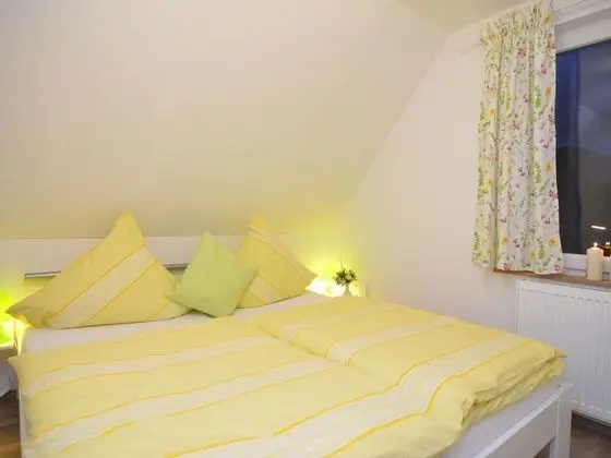 Modern and Stylishly Furnished Attic Apartment in the Sauerland - Oda