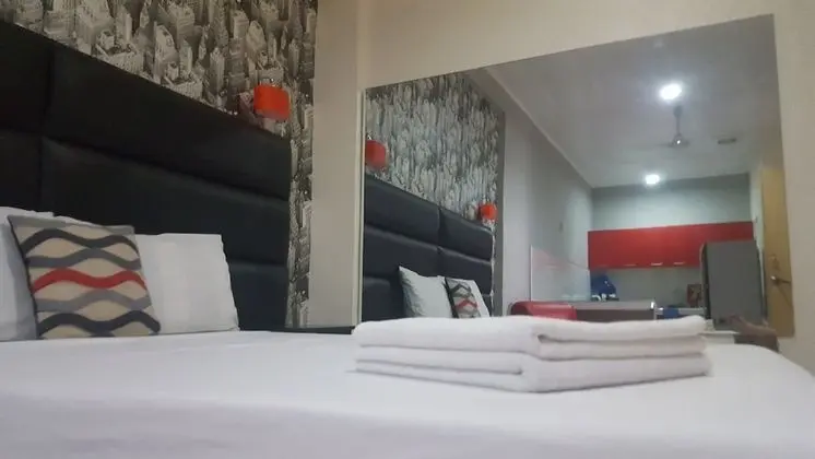 Modern Suites