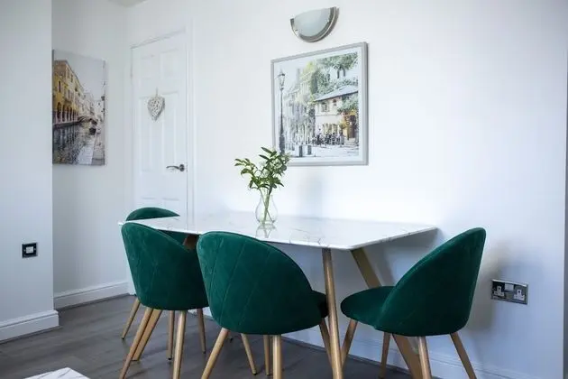 Modern Townhouse Apartment in Stratford Upon Avon With Wifi & Netflix - Yerinde Yemek