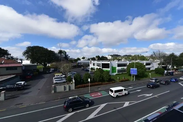 Modern Two Bedroom Epsom Apartments