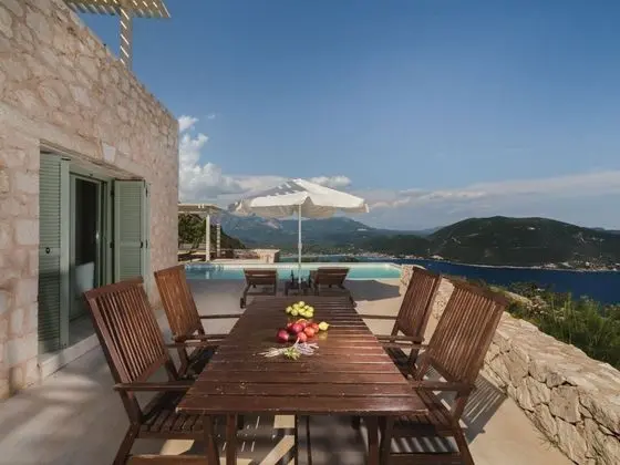 Modern Villa in Vasiliki with Swimming Pool & Hot Tub - Öne Çıkan Resim