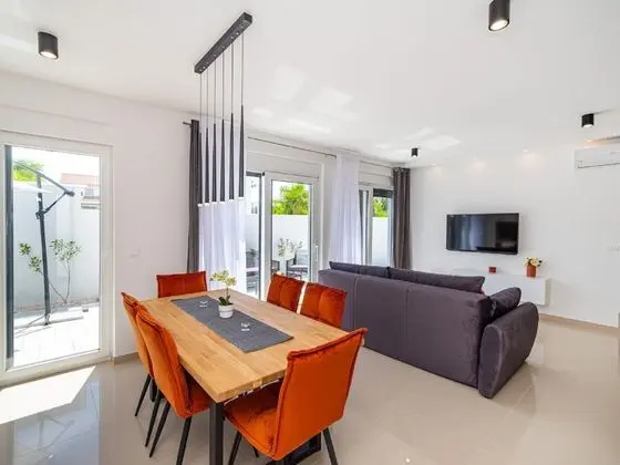Modern Villa in Zaton With Swimming Pool - Yerinde Yemek