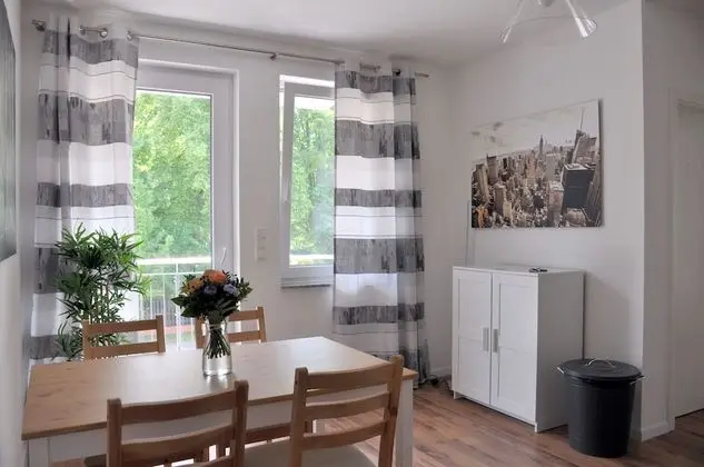 Modernes Apartmenthaus - 1