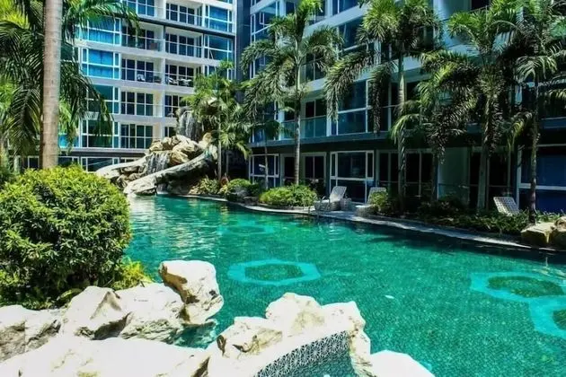 Modernized Condo Seaview Central Pattaya - Havuz