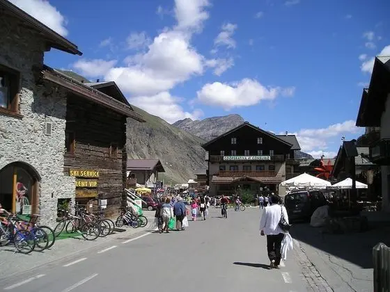 Modernized Holiday Home in Livigno Near Ski Area - Konum Öne Çıkanlar