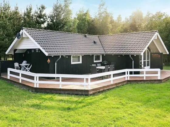 Modish Holiday Home in Hojslev With Sauna