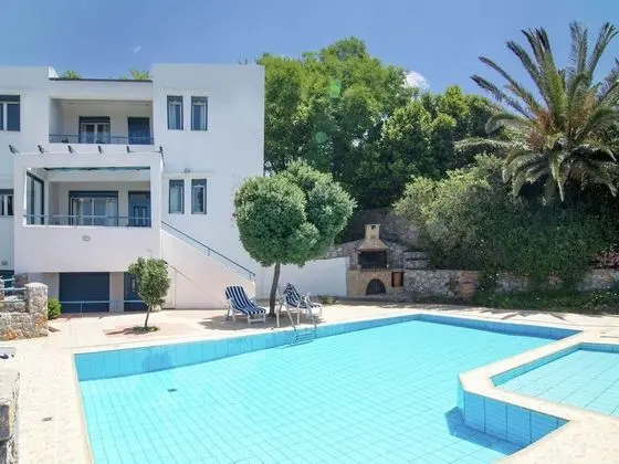 Modish Villa in Lefkogia Crete With Swimming Pool