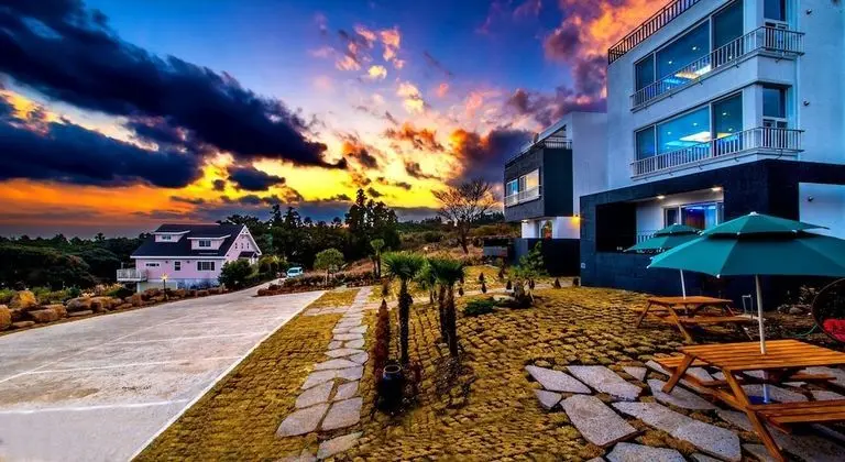 Modnie Pension - Dış Mekan