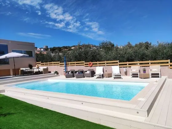 Modular Bungalows With Heated Pool Artemis Greece