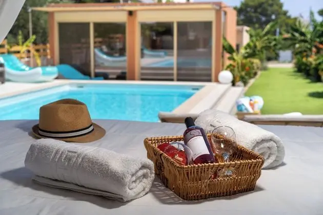 Modular Bungalows With Heated Pool Artemis Greece - Havuz