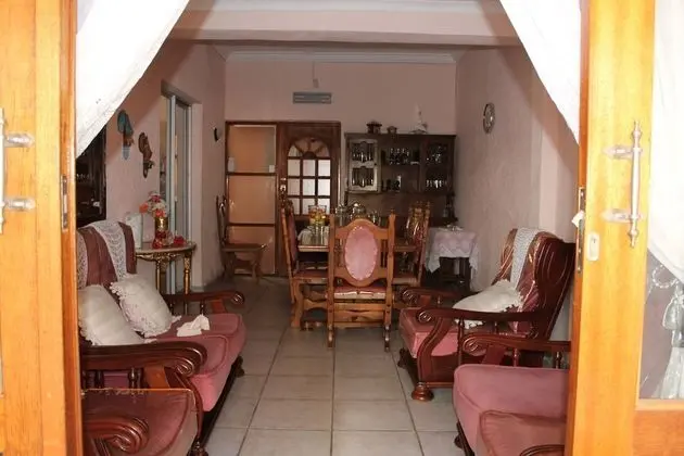 Mohlongwafatshe Guest House - İç Mekan