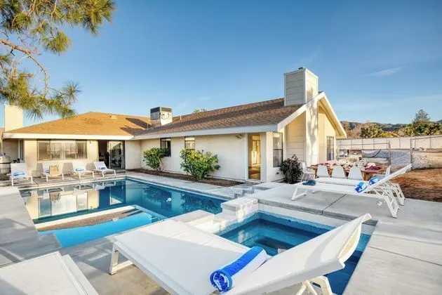 Mojave Moon by Avantstay Modern & Bright JT Home in Great Location w/ Pool & Hot Tub - Öne Çıkan Resim