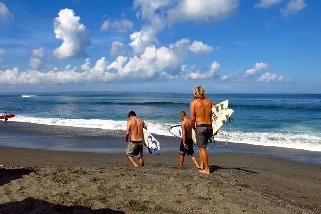 Mojosurf Camp Canggu - Plaj