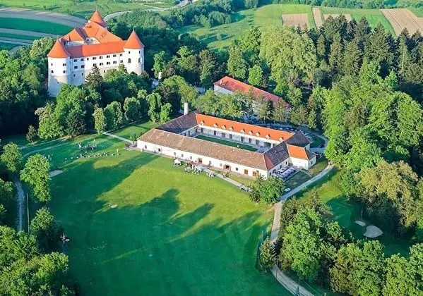 Mokrice Castle Estate - 1
