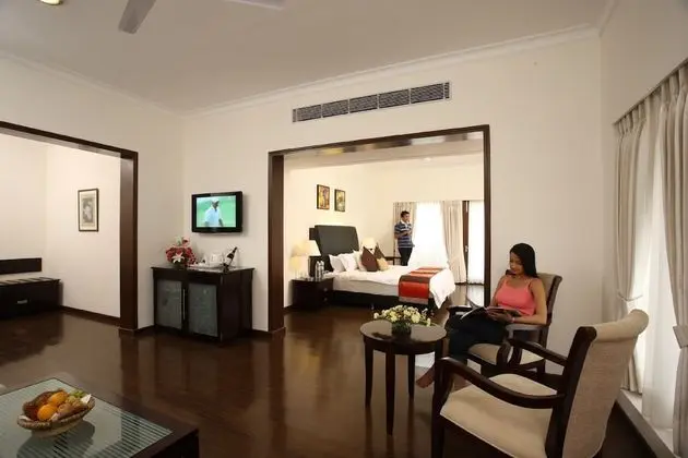 Moksha Himalaya Spa Resort - Oda